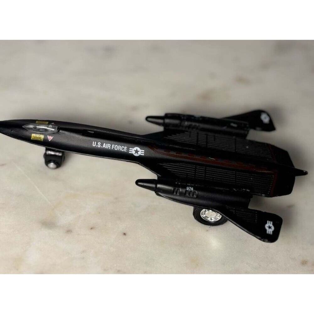 Shing Fat Ltd. U.S. Air Force SR-71 Blackbird Die Cast Jet Plane Toy 974